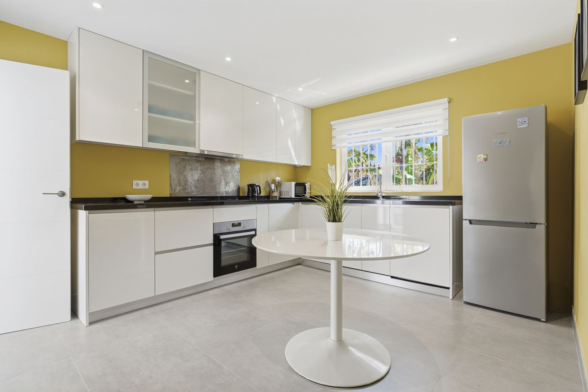 Se vende Bungalow de 3 dormitorios en Costa Del Sol, Málaga, España