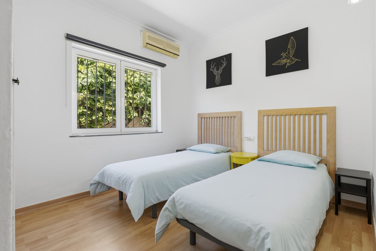 Se vende Bungalow de 3 dormitorios en Costa Del Sol, Málaga, España
