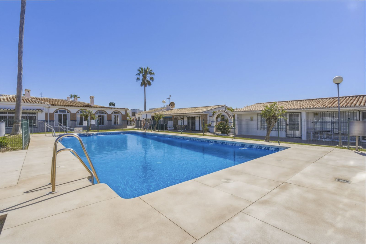 Se vende Bungalow de 3 dormitorios en Costa Del Sol, Málaga, España