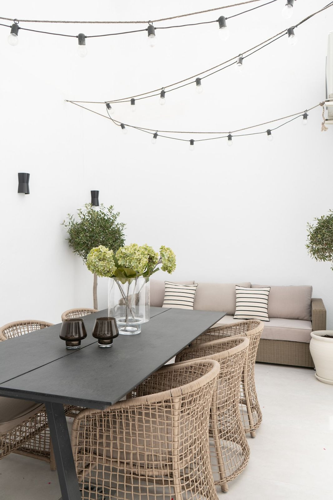 2 Bed Apartment for sale in Nueva Andalucía Costa Del Sol, Málaga, Spain