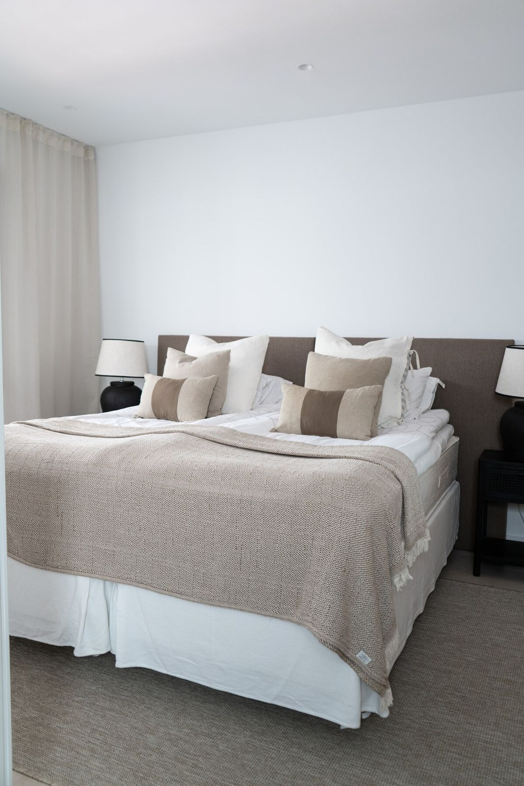 2 Bed Apartment for sale in Nueva Andalucía Costa Del Sol, Málaga, Spain
