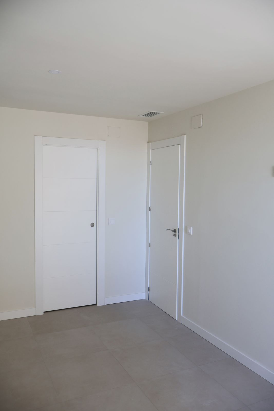 3 Bed Apartment for sale in Estepona Costa Del Sol, Málaga, Spain