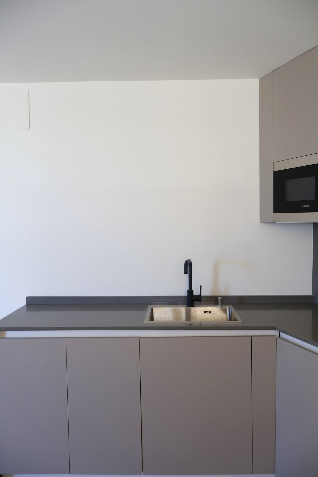 3 Bed Apartment for sale in Estepona Costa Del Sol, Málaga, Spain