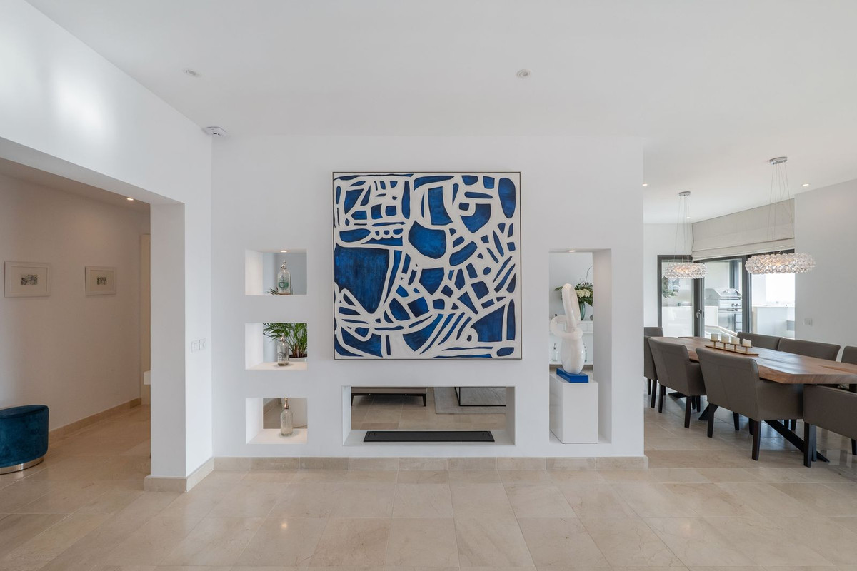 4 Bed Apartment for sale in Los Flamingos Costa Del Sol, Málaga, Spain