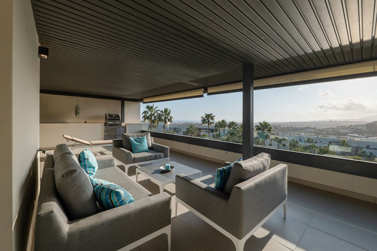 4 Bed Apartment for sale in Los Flamingos Costa Del Sol, Málaga, Spain