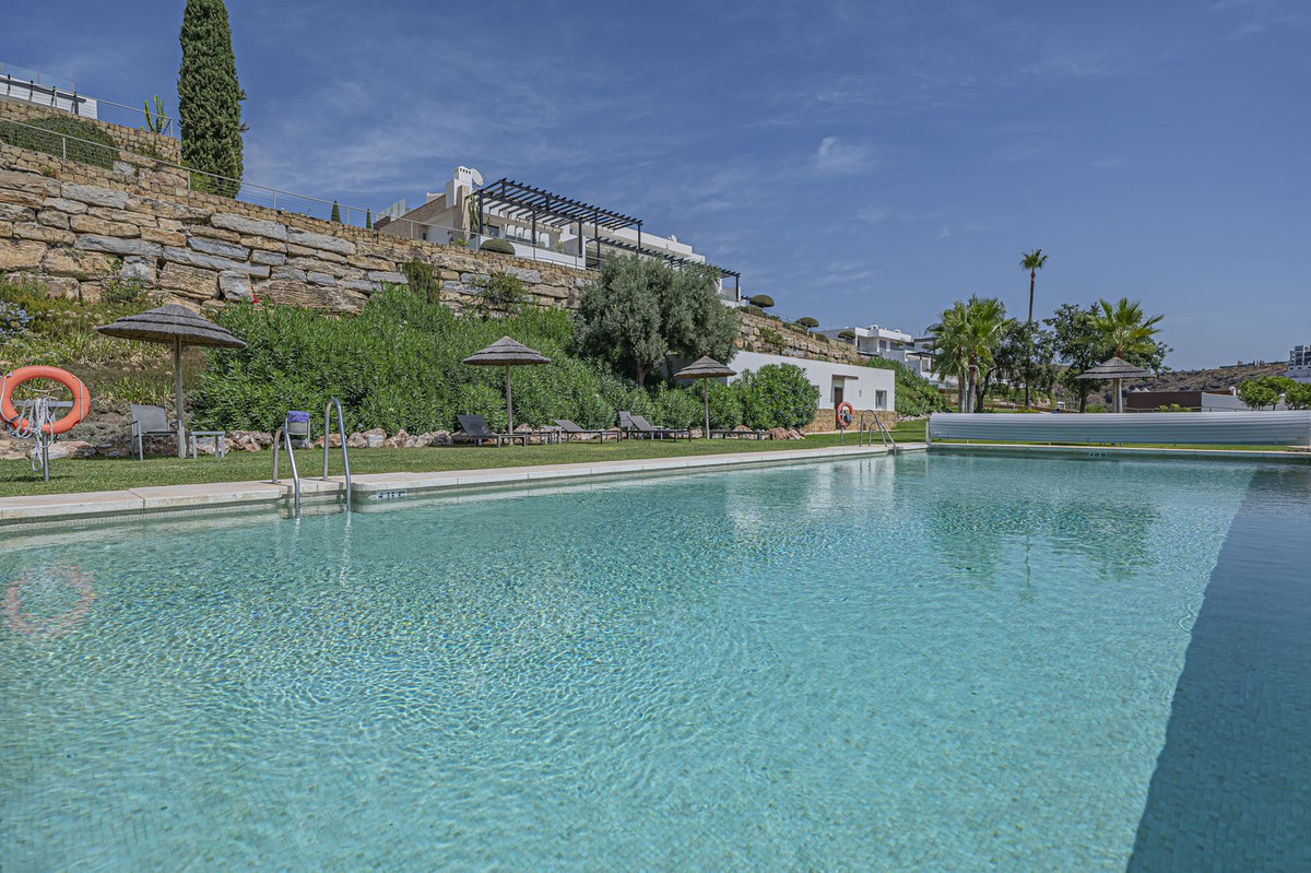 Se vende Apartamento Planta Media de 2 dormitorios en Costa Del Sol, Málaga, España