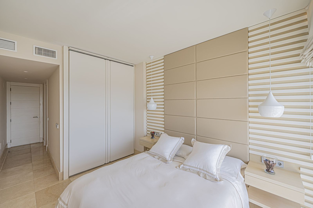 Se vende Apartamento Planta Media de 2 dormitorios en Costa Del Sol, Málaga, España