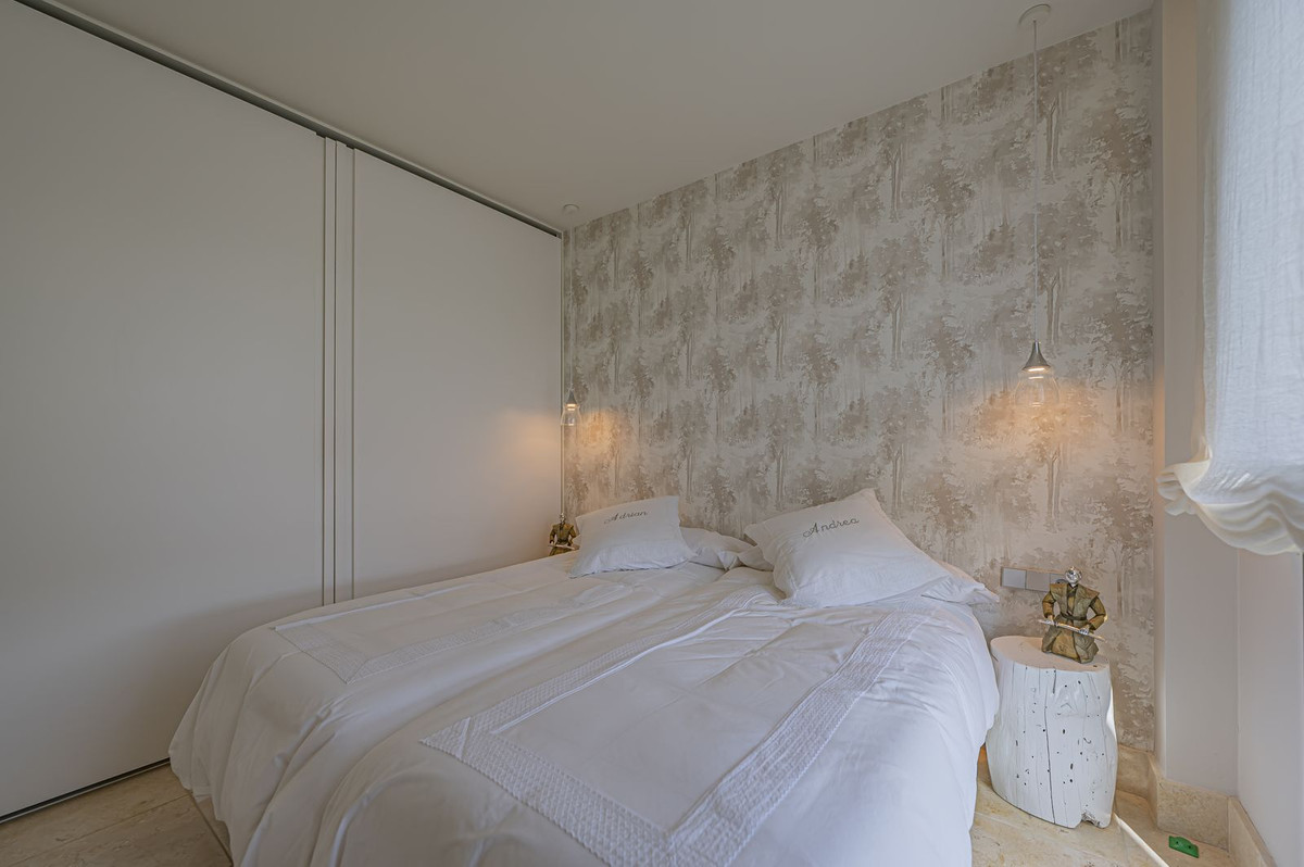 Se vende Apartamento Planta Media de 2 dormitorios en Costa Del Sol, Málaga, España