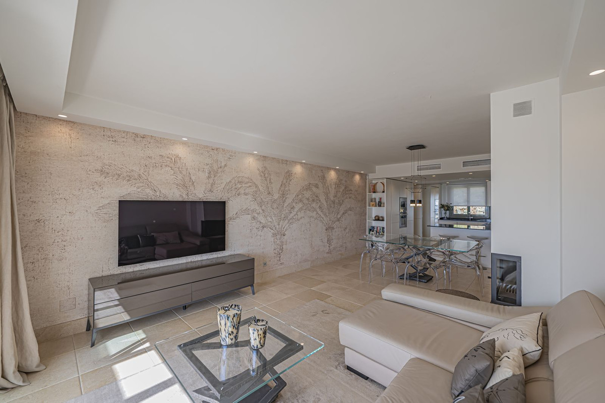 Se vende Apartamento Planta Media de 2 dormitorios en Costa Del Sol, Málaga, España