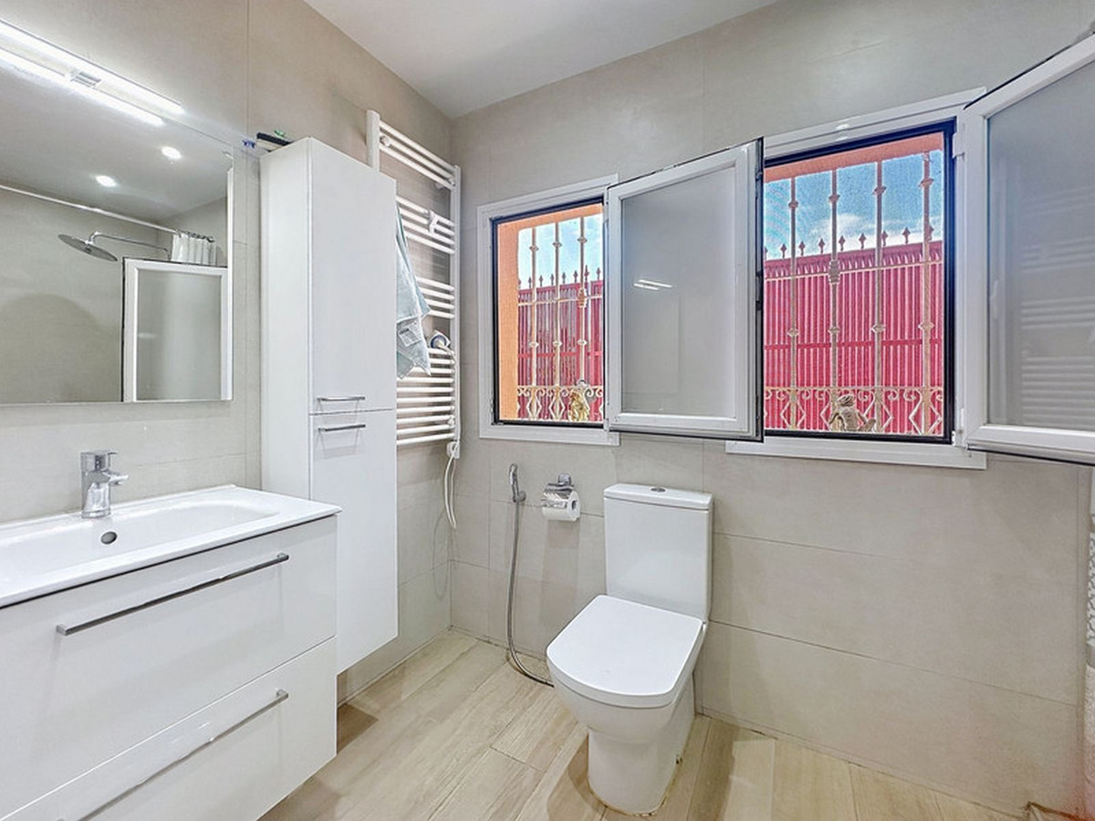 3 Bed Townhouse for sale in Estepona Costa Del Sol, Málaga, Spain