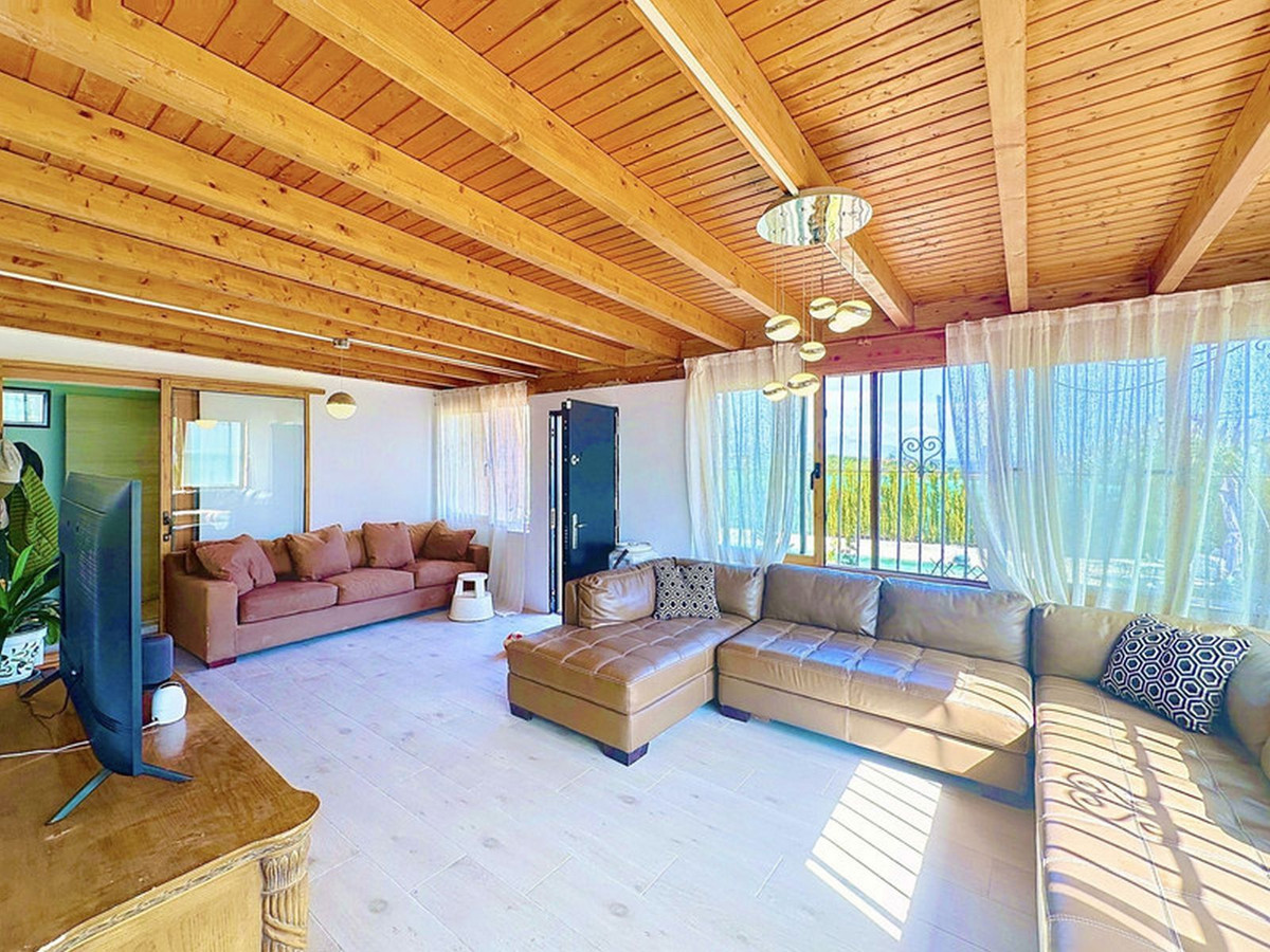 3 Bed Townhouse for sale in Estepona Costa Del Sol, Málaga, Spain