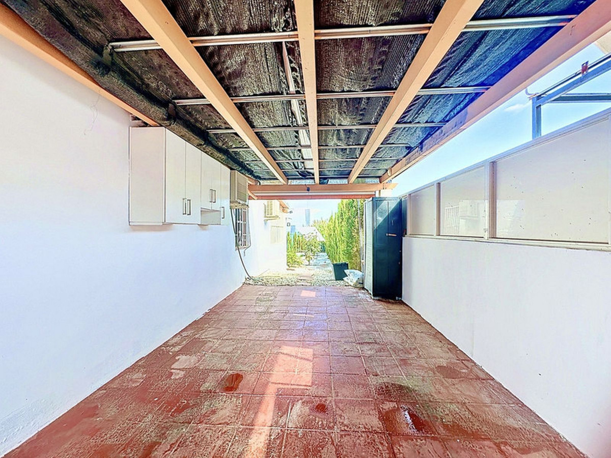 3 Bed Townhouse for sale in Estepona Costa Del Sol, Málaga, Spain