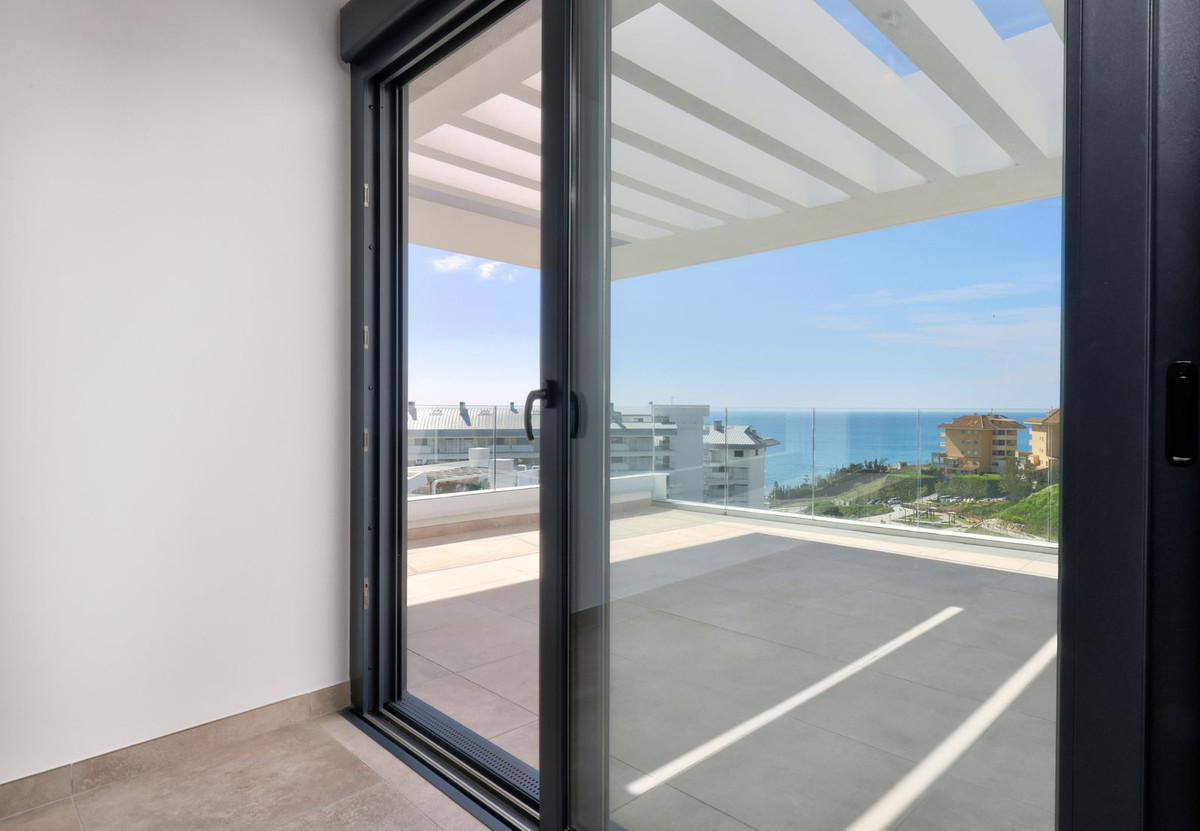 2 Bed Apartment for sale in Higueron Costa Del Sol, Málaga, Spain