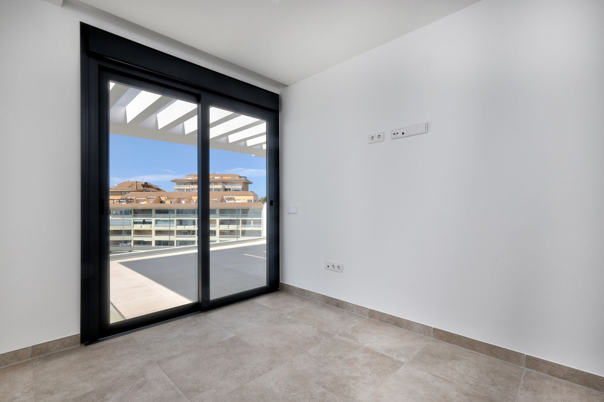 2 Bed Apartment for sale in Higueron Costa Del Sol, Málaga, Spain