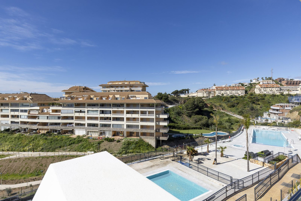 2 Bed Apartment for sale in Higueron Costa Del Sol, Málaga, Spain