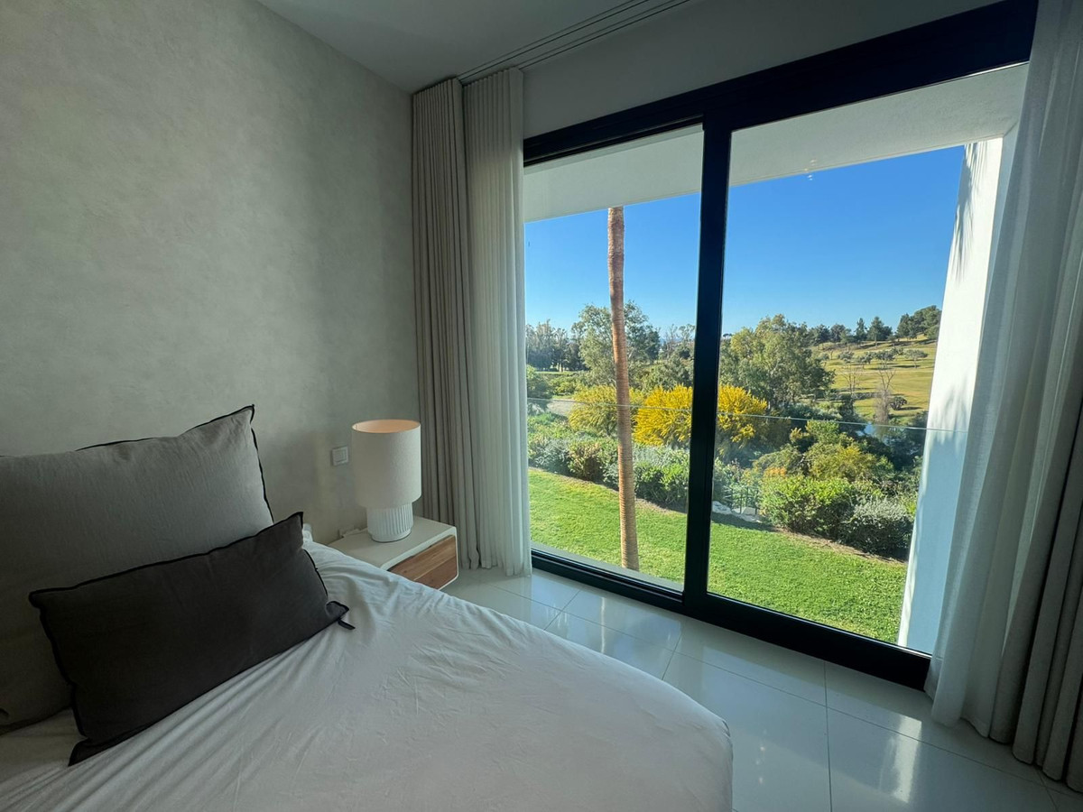 2 Bed Apartment for sale in Benahavís Costa Del Sol, Málaga, Spain