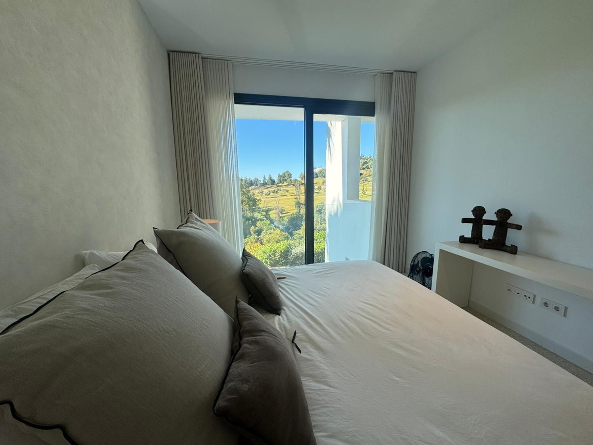 2 Bed Apartment for sale in Benahavís Costa Del Sol, Málaga, Spain