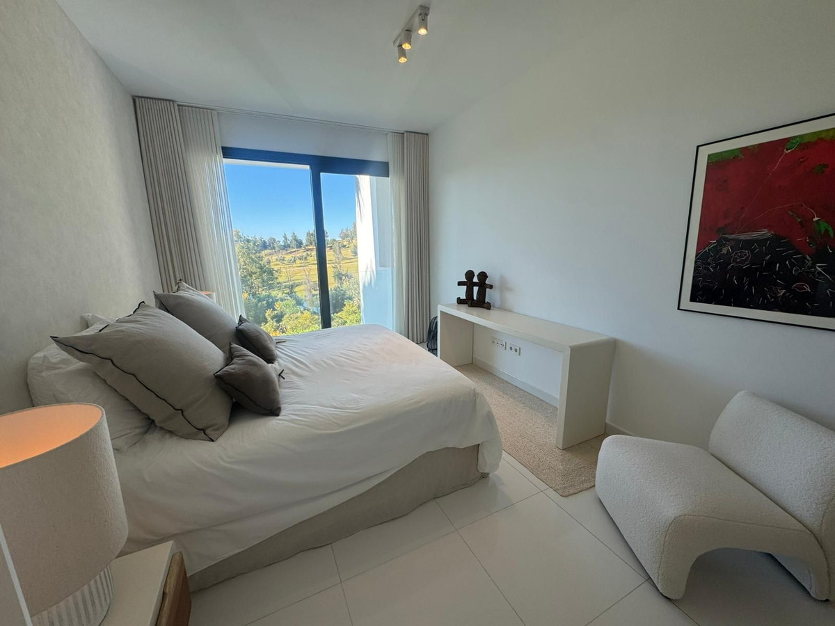 2 Bed Apartment for sale in Benahavís Costa Del Sol, Málaga, Spain