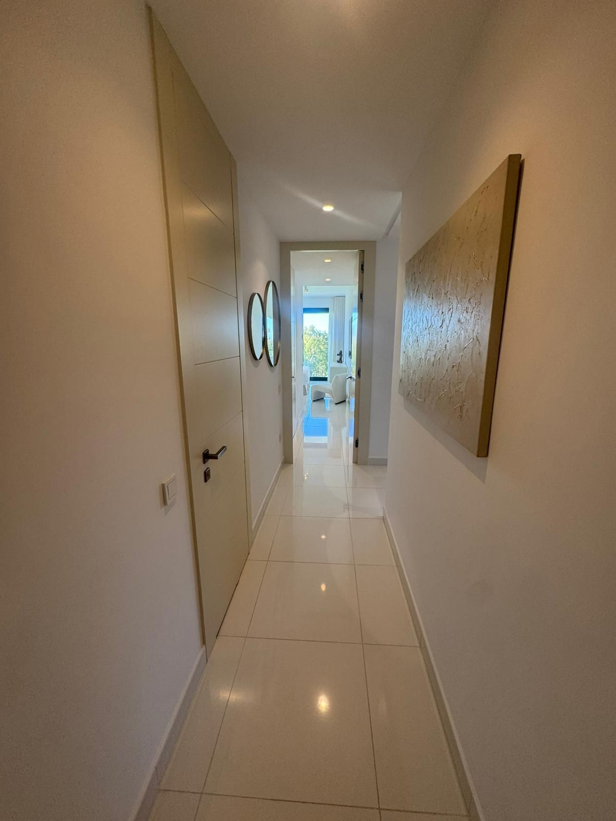 2 Bed Apartment for sale in Benahavís Costa Del Sol, Málaga, Spain
