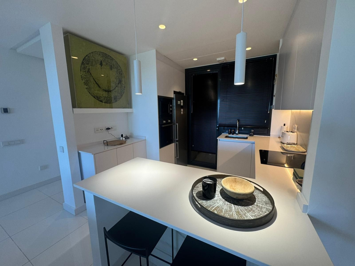 2 Bed Apartment for sale in Benahavís Costa Del Sol, Málaga, Spain