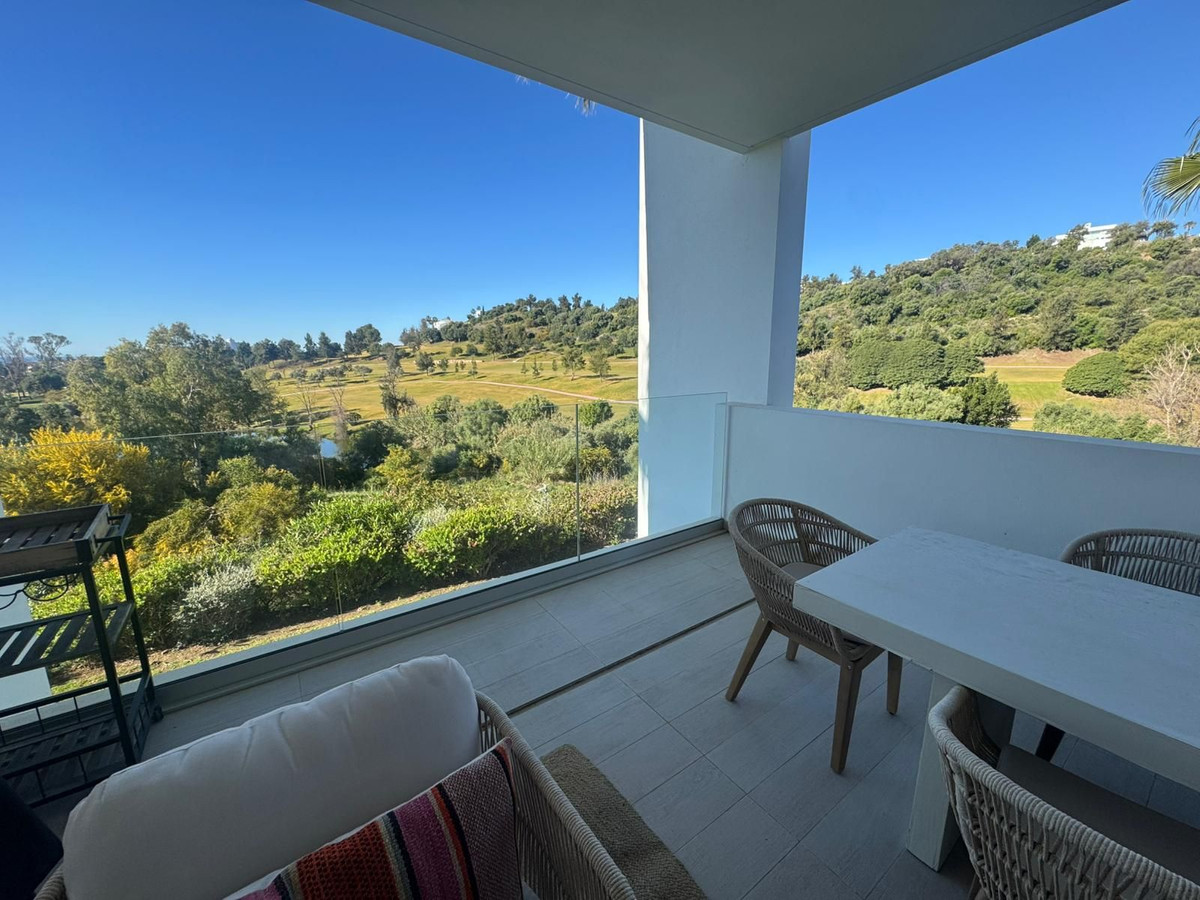 2 Bed Apartment for sale in Benahavís Costa Del Sol, Málaga, Spain