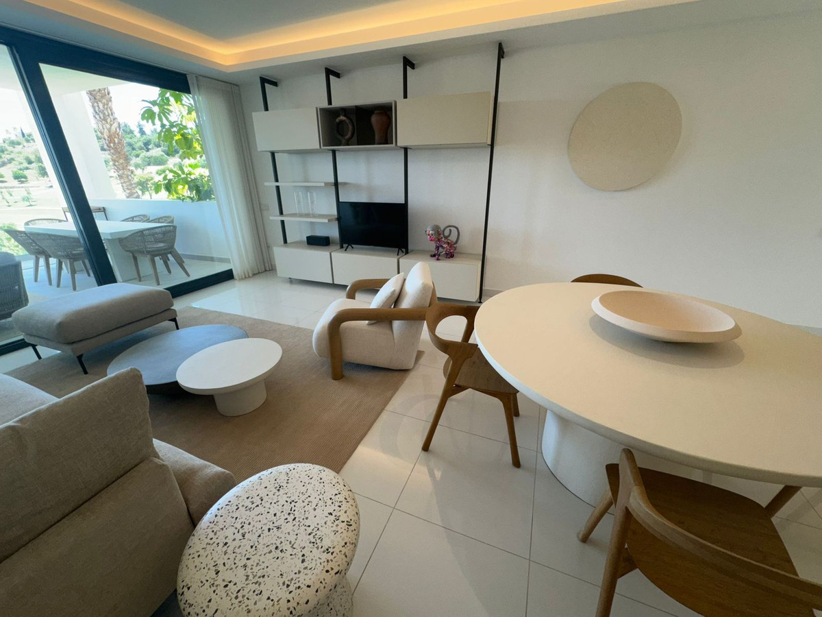 2 Bed Apartment for sale in Benahavís Costa Del Sol, Málaga, Spain