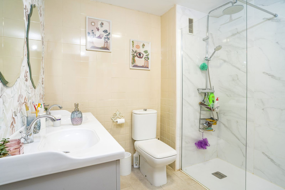 2 Bed Apartment for sale in Reserva De Marbella Costa Del Sol, Málaga, Spain