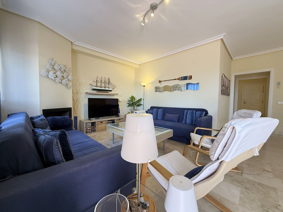 Se vende Apartamento Planta Media de 2 dormitorios en Costa Del Sol, Málaga, España
