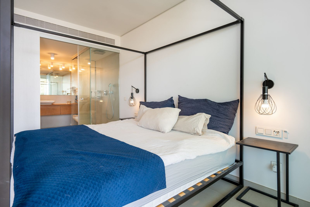 2 Bed Apartment for sale in Fuengirola Costa Del Sol, Málaga, Spain