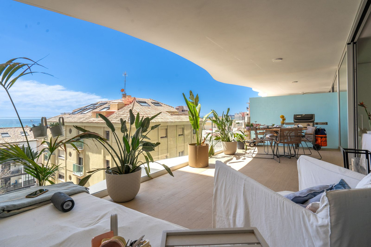 2 Bed Apartment for sale in Fuengirola Costa Del Sol, Málaga, Spain