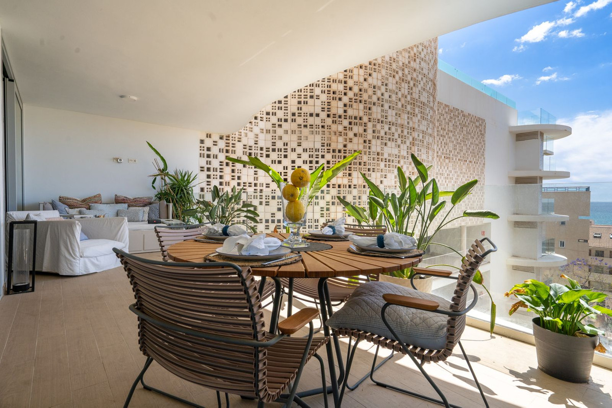 2 Bed Apartment for sale in Fuengirola Costa Del Sol, Málaga, Spain