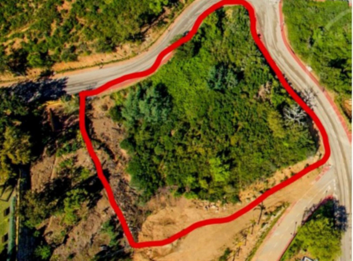 Plots for sale in La Mairena Costa Del Sol, Málaga, Spain