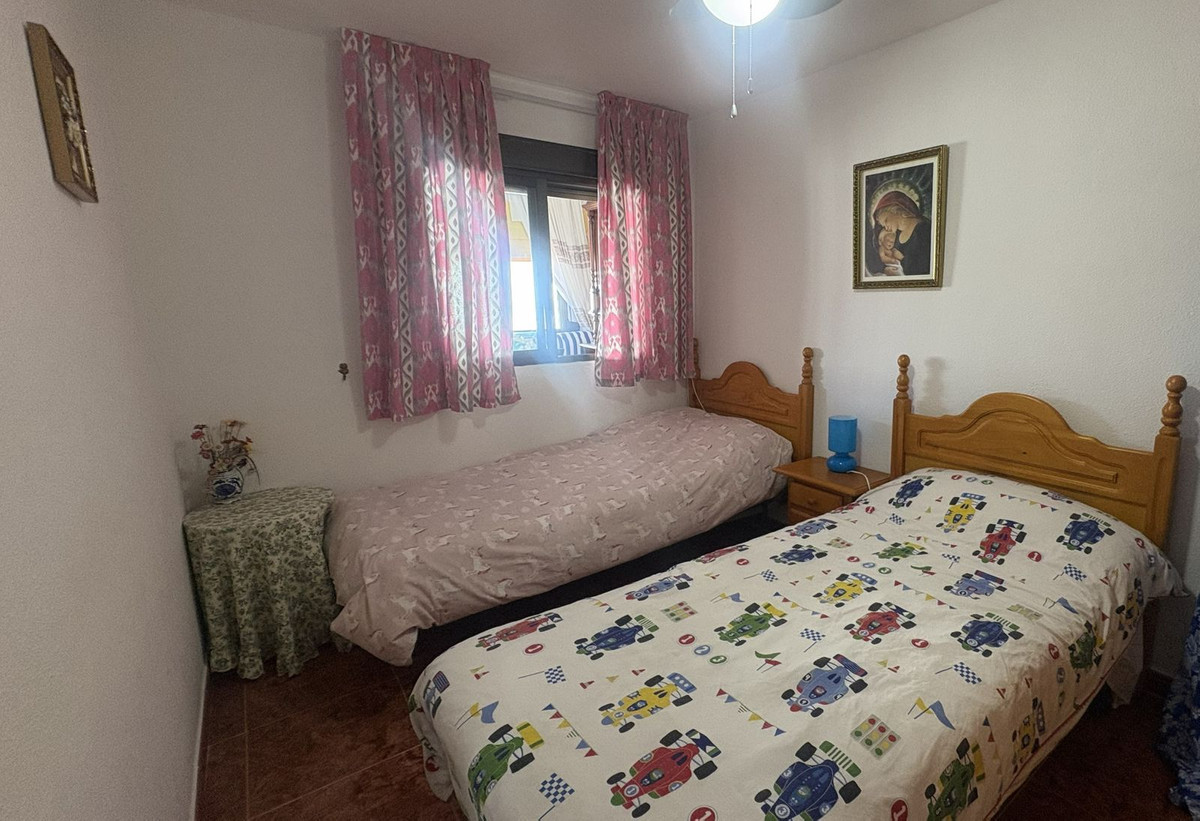 Se vende Apartamento en Planta Última de 3 dormitorios en Costa Del Sol, Málaga, España
