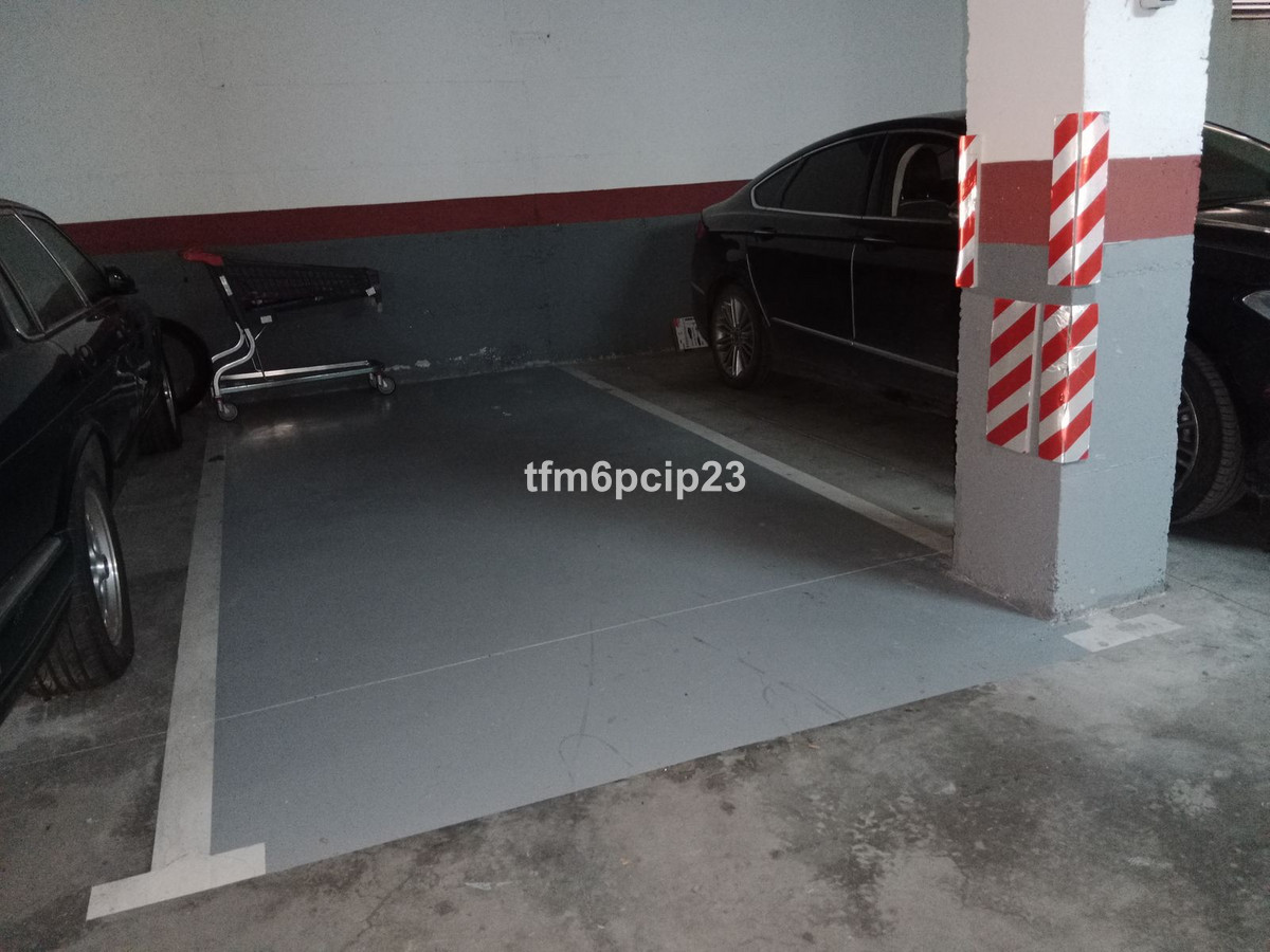 Se vende Aparcamiento  en Costa Del Sol, Málaga, España