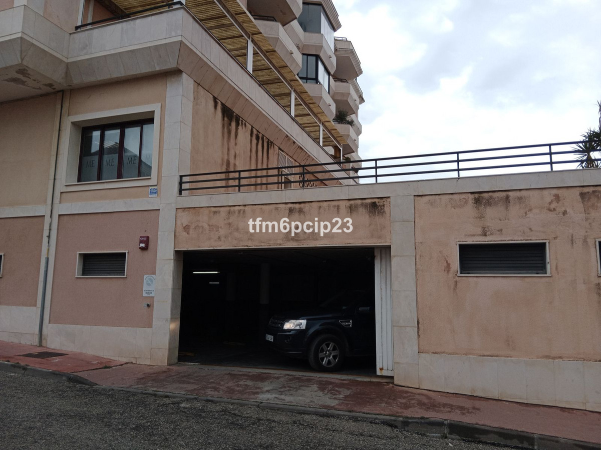 Se vende Aparcamiento  en Costa Del Sol, Málaga, España