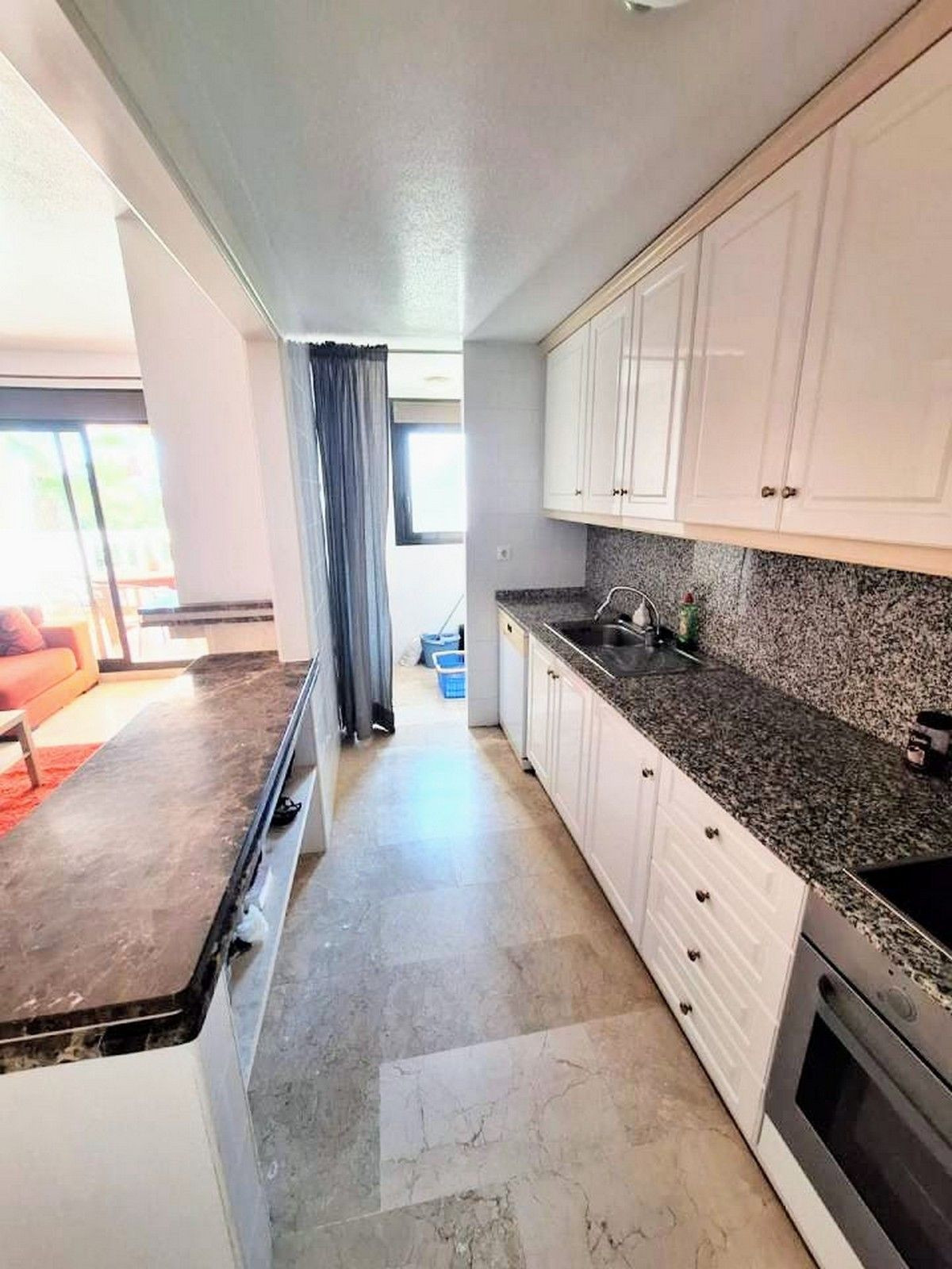 Se vende Apartamento Planta Media de 3 dormitorios en Costa Blanca, Alicante, España