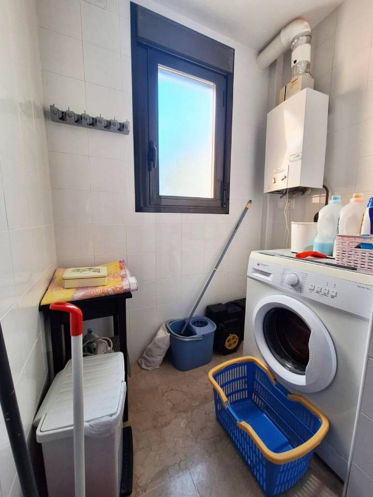 Se vende Apartamento Planta Media de 3 dormitorios en Costa Blanca, Alicante, España