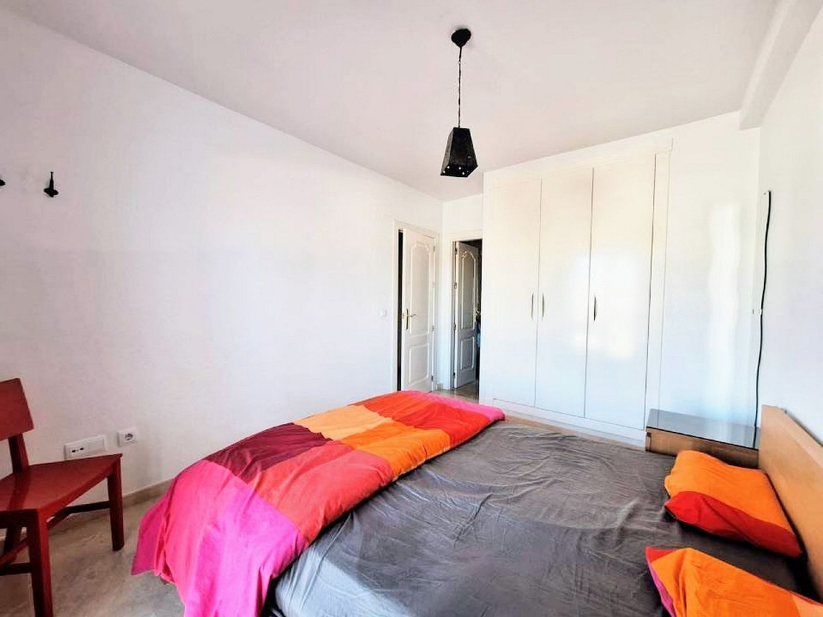 Se vende Apartamento Planta Media de 3 dormitorios en Costa Blanca, Alicante, España