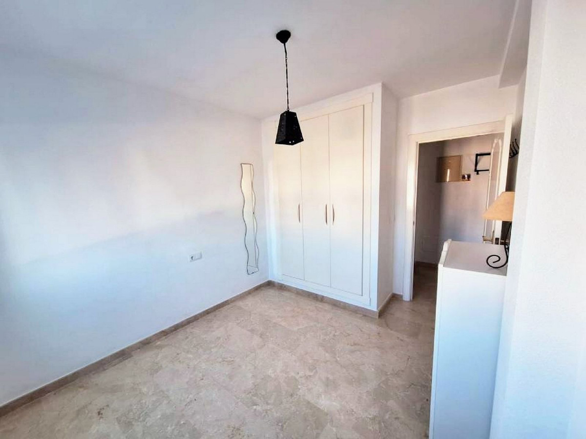 Se vende Apartamento Planta Media de 3 dormitorios en Costa Blanca, Alicante, España