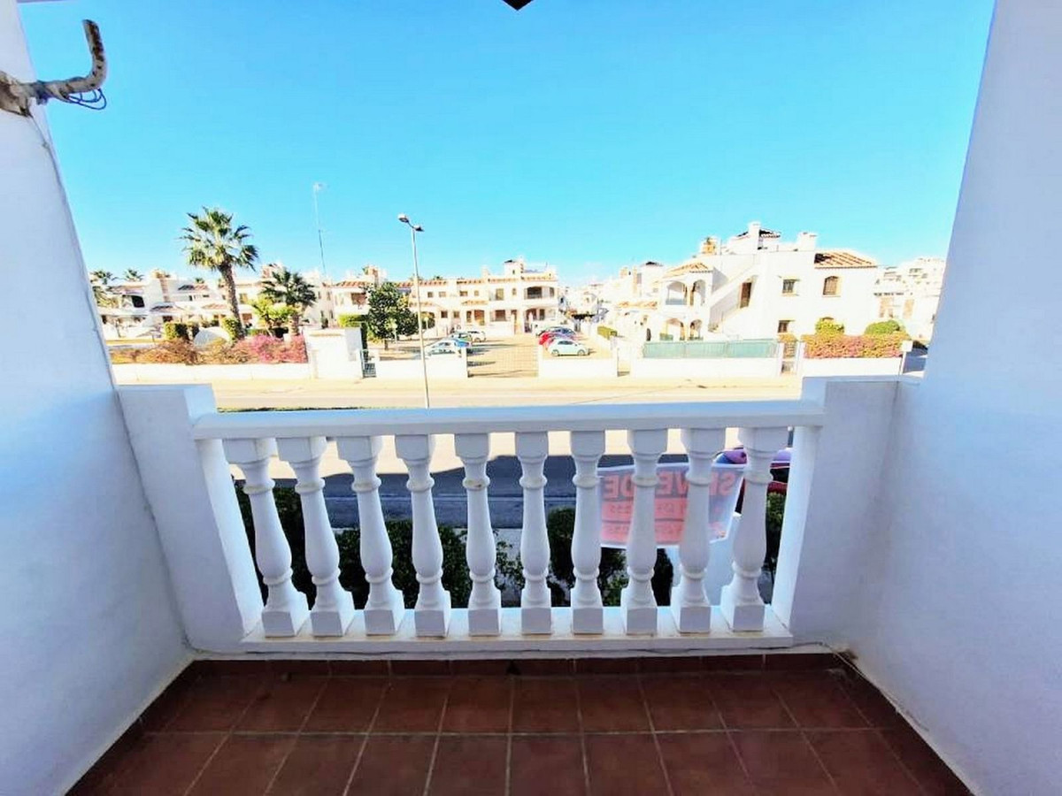 Se vende Apartamento Planta Media de 3 dormitorios en Costa Blanca, Alicante, España