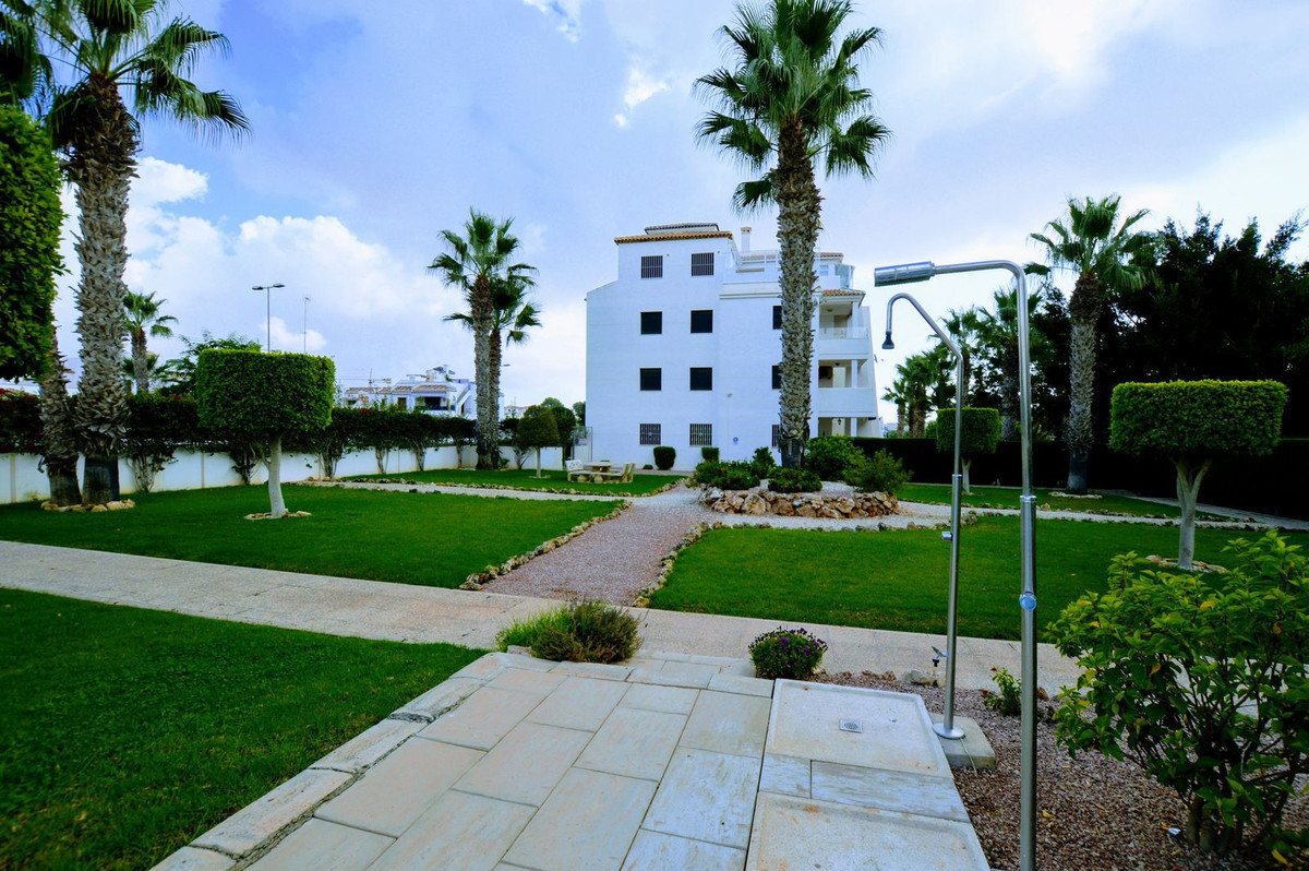 Se vende Apartamento Planta Media de 3 dormitorios en Costa Blanca, Alicante, España