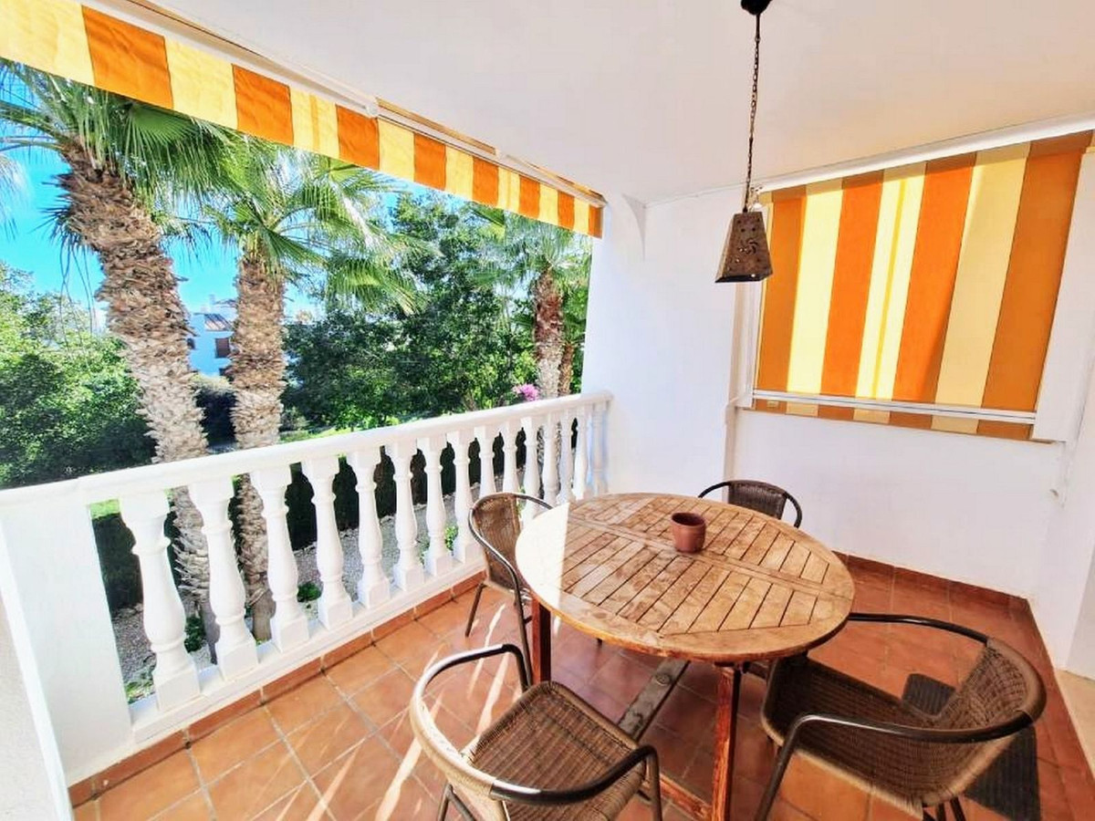 Se vende Apartamento Planta Media de 3 dormitorios en Costa Blanca, Alicante, España