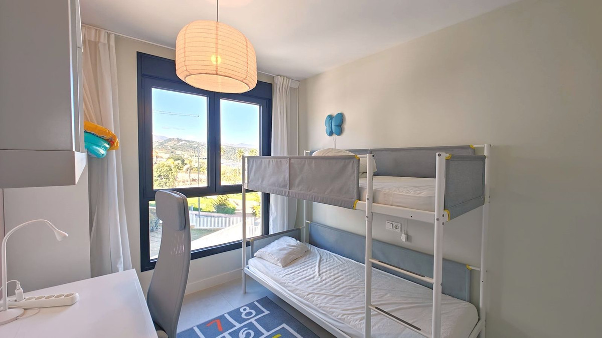 4 Bed Apartment for sale in Estepona Costa Del Sol, Málaga, Spain