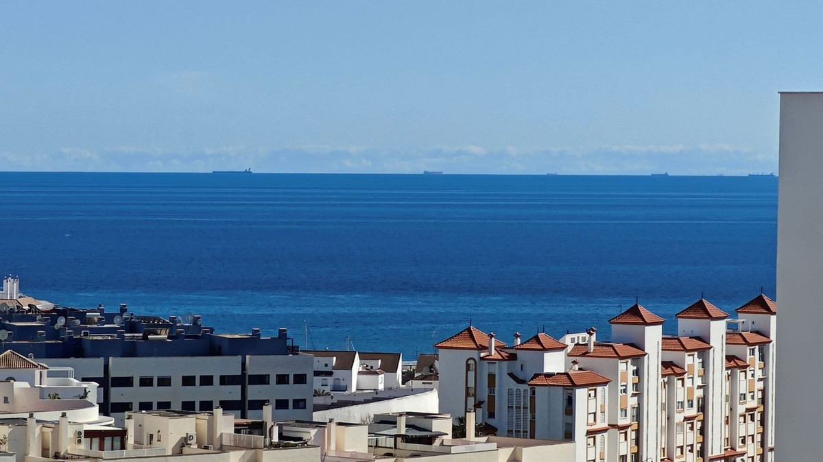 4 Bed Apartment for sale in Estepona Costa Del Sol, Málaga, Spain