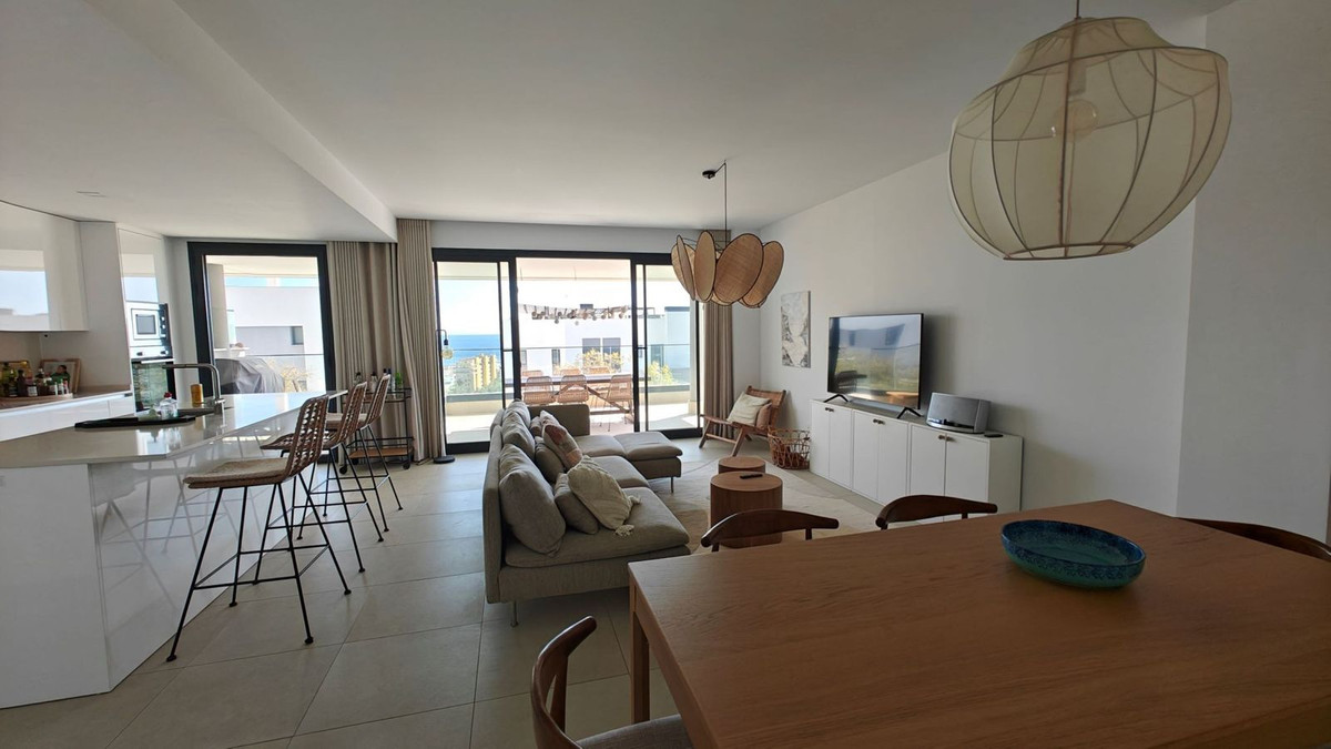 4 Bed Apartment for sale in Estepona Costa Del Sol, Málaga, Spain