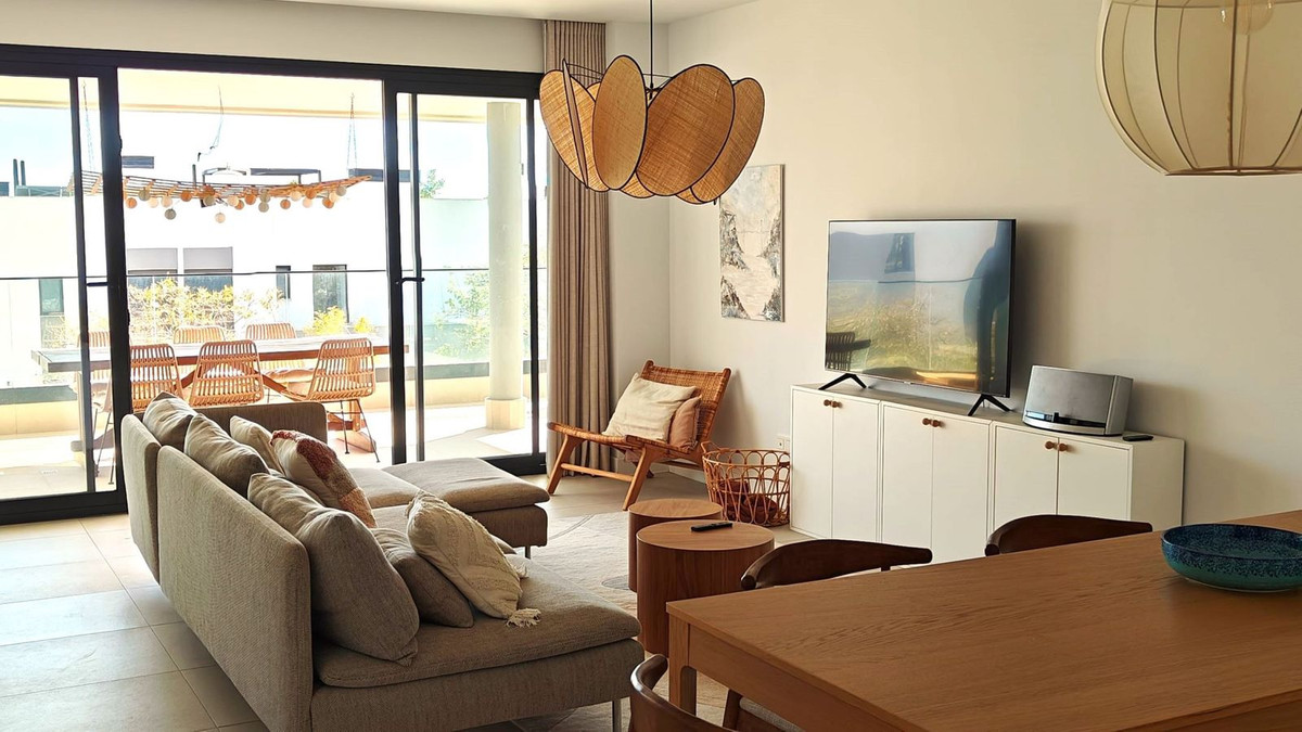 4 Bed Apartment for sale in Estepona Costa Del Sol, Málaga, Spain