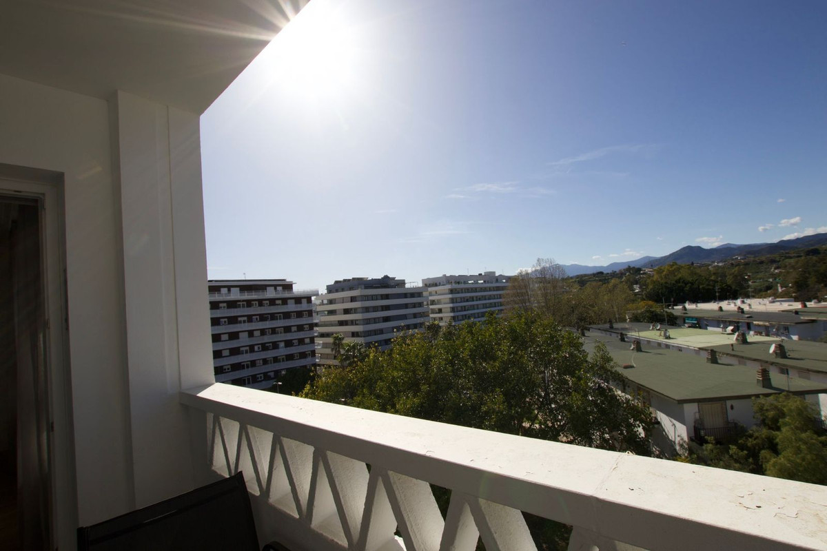 Se vende Apartamento Planta Media de 3 dormitorios en Costa Del Sol, Málaga, España