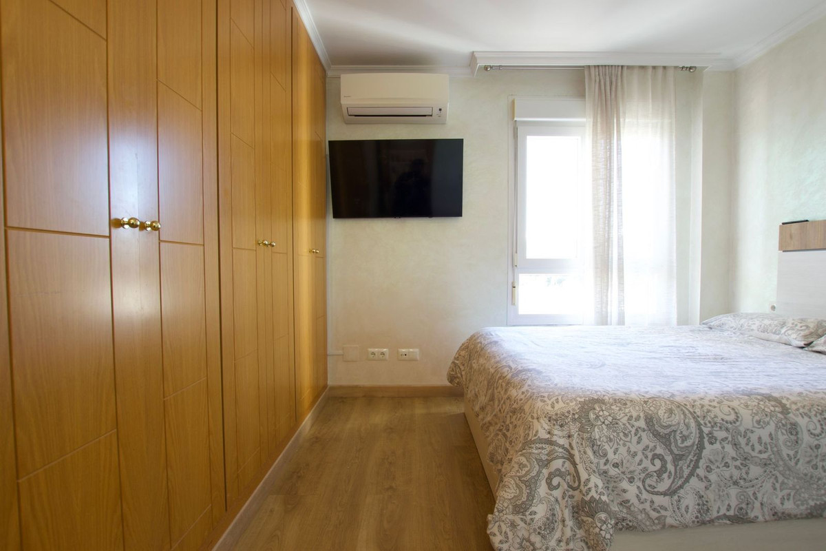 Se vende Apartamento Planta Media de 3 dormitorios en Costa Del Sol, Málaga, España
