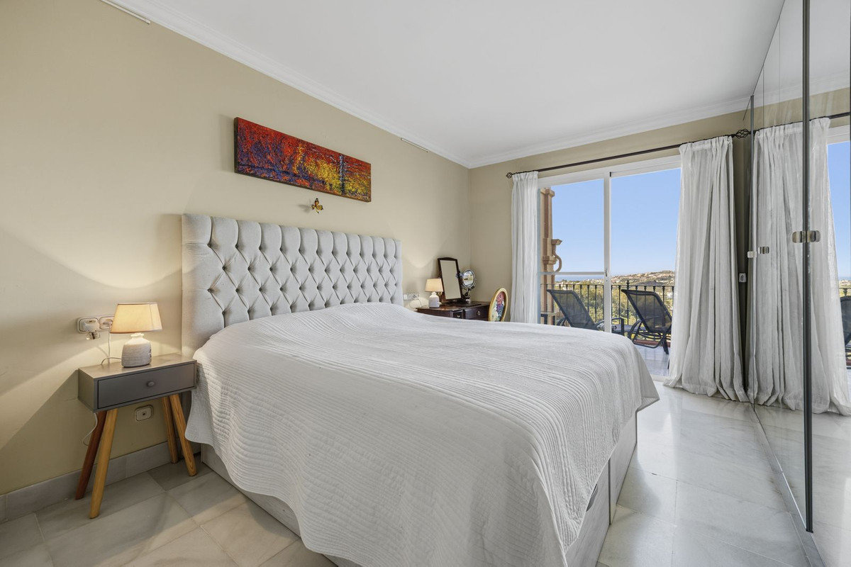 2 Bed Apartment for sale in Monte Halcones Costa Del Sol, Málaga, Spain