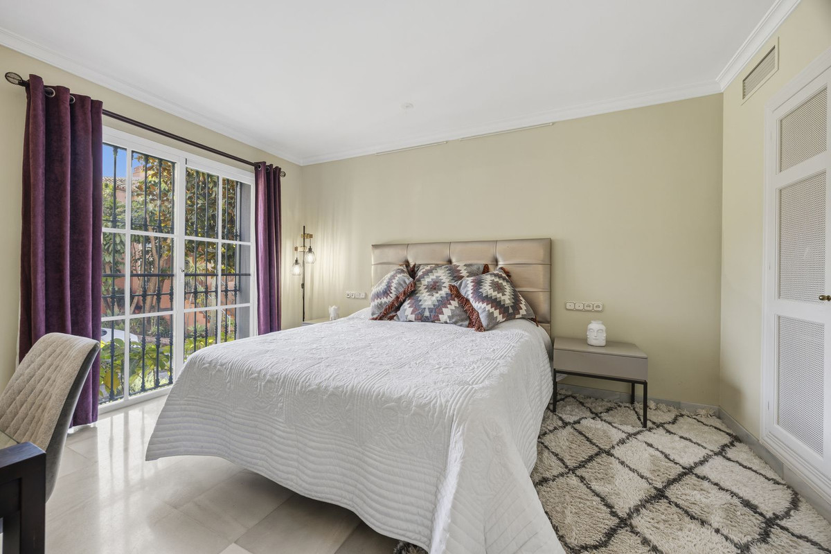 2 Bed Apartment for sale in Monte Halcones Costa Del Sol, Málaga, Spain